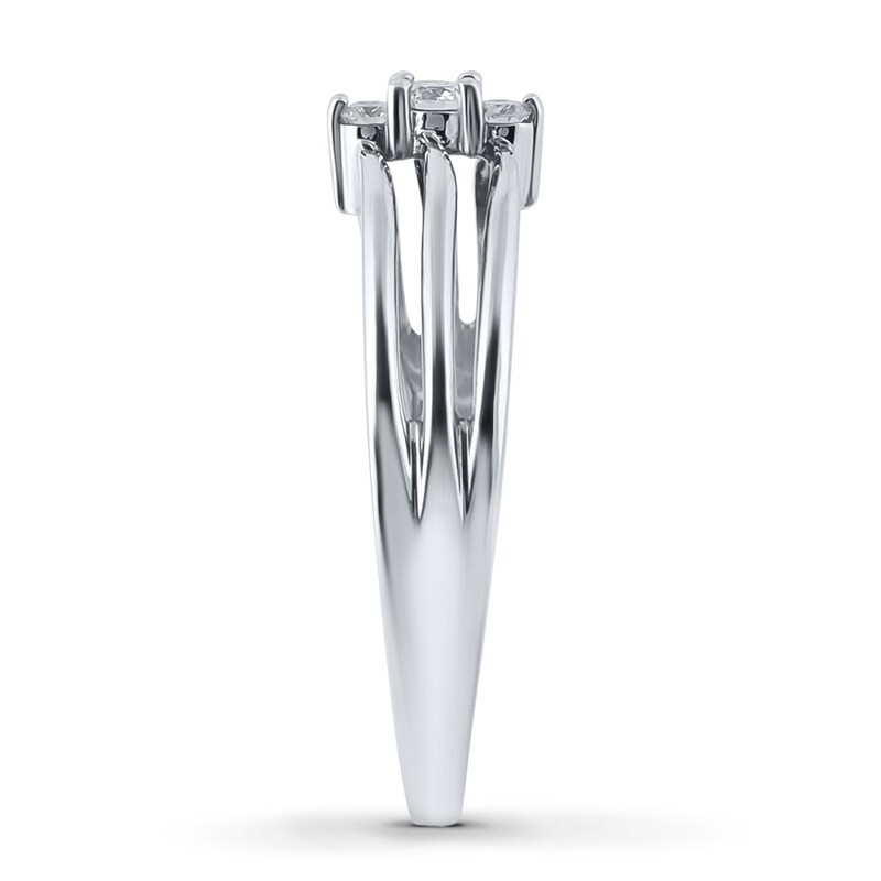 Diamond Ring 1/10 ct tw Round-cut Sterling Silver
