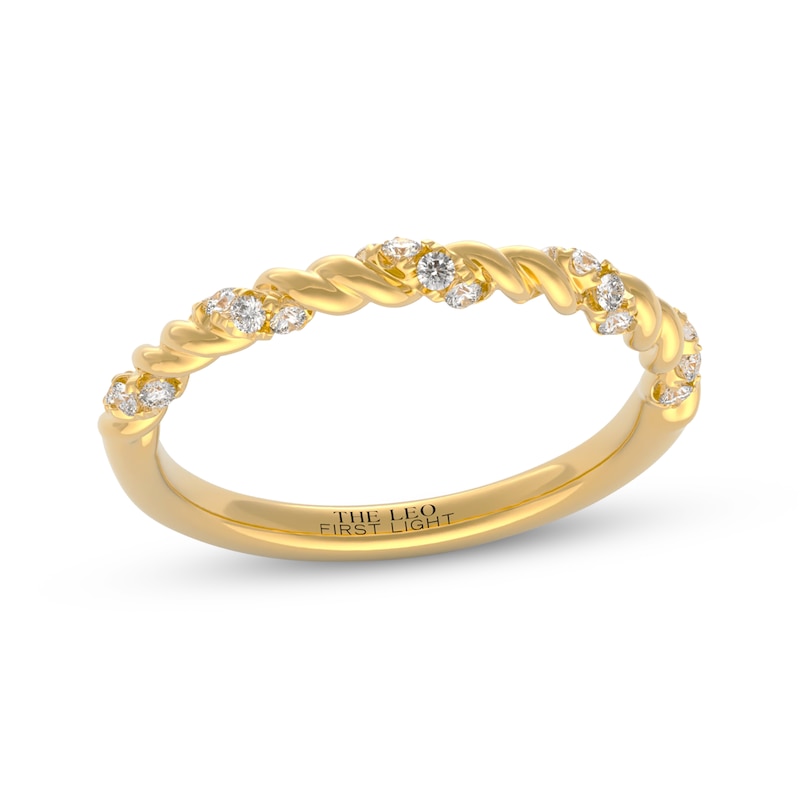 Main Image 1 of THE LEO First Light Diamond Twist Wedding Band 1/6 ct tw 14K Yellow Gold