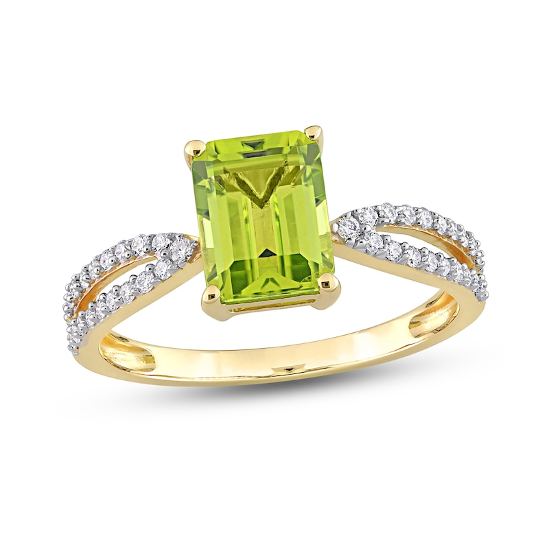Main Image 1 of Peridot and Diamond Ring 1/5 ct tw Round-Cut 14K Yellow Gold