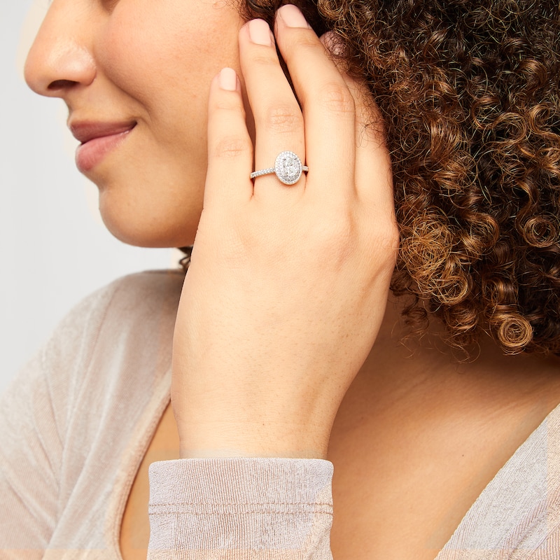 First Light Leo Engagement Ring The Leo First Light Diamond