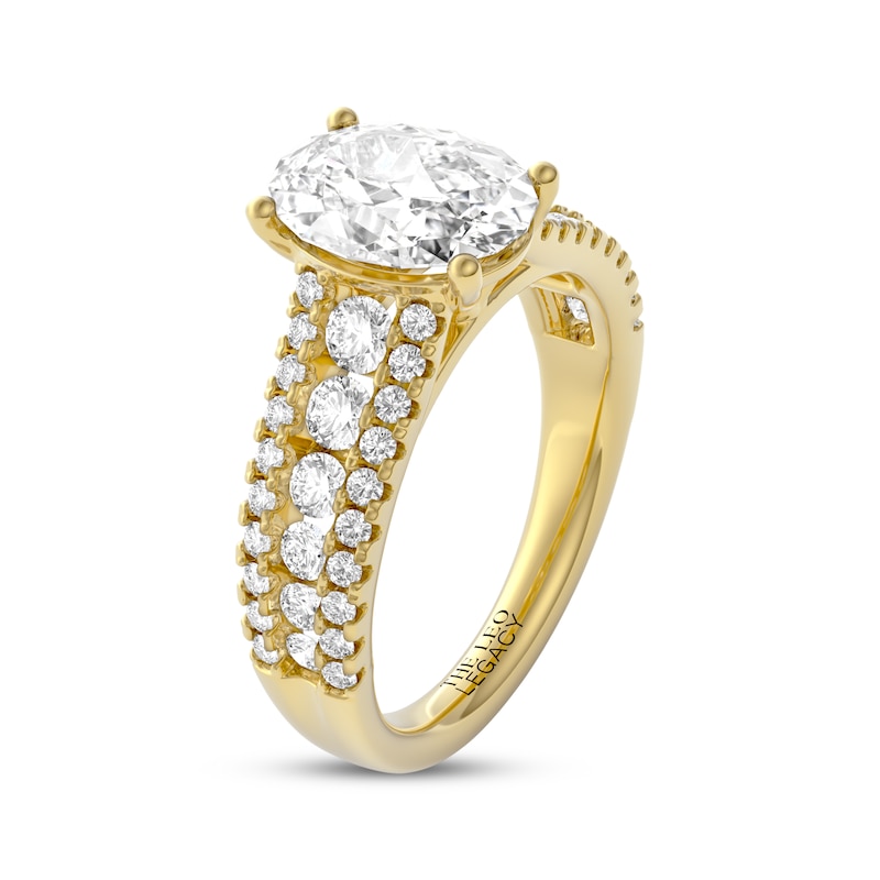 Main Image 2 of THE LEO Legacy Lab-Grown Diamond Oval-Cut Engagement Ring 3 ct tw 14K Yellow Gold
