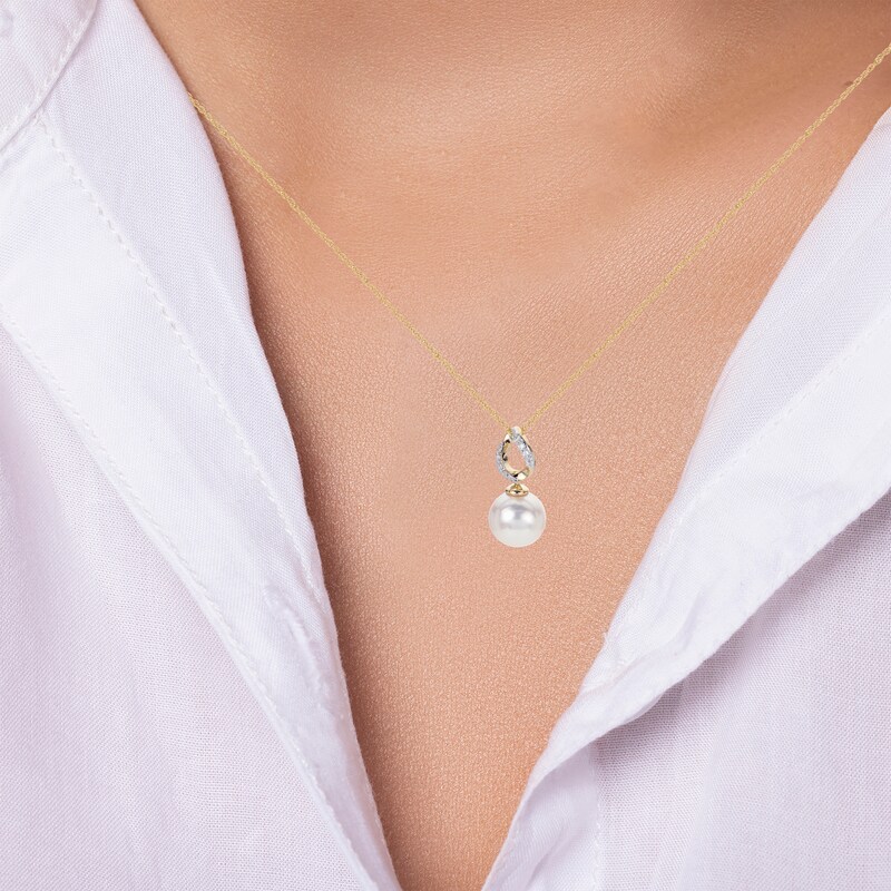 Main Image 3 of Cultured Akoya Pearl & Diamond Accent Chain Link Necklace 14K Yellow Gold 18"