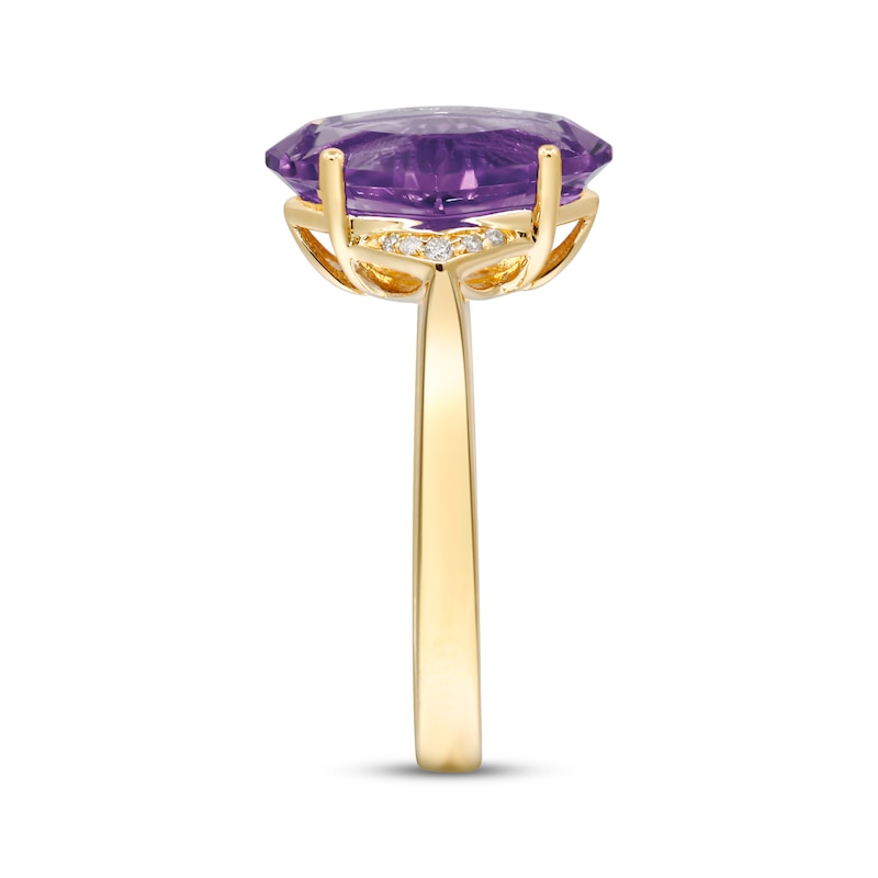 Main Image 2 of Kite-Shaped Amethyst & Diamond Accent Ring 14K Yellow Gold