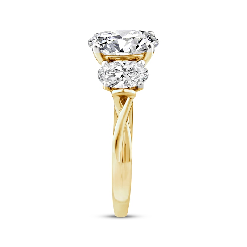 Main Image 2 of Memories Moments Magic Oval-Cut Lab-Grown Diamond Three-Stone Engagement Ring 3-1/2 ct tw 14K Yellow Gold