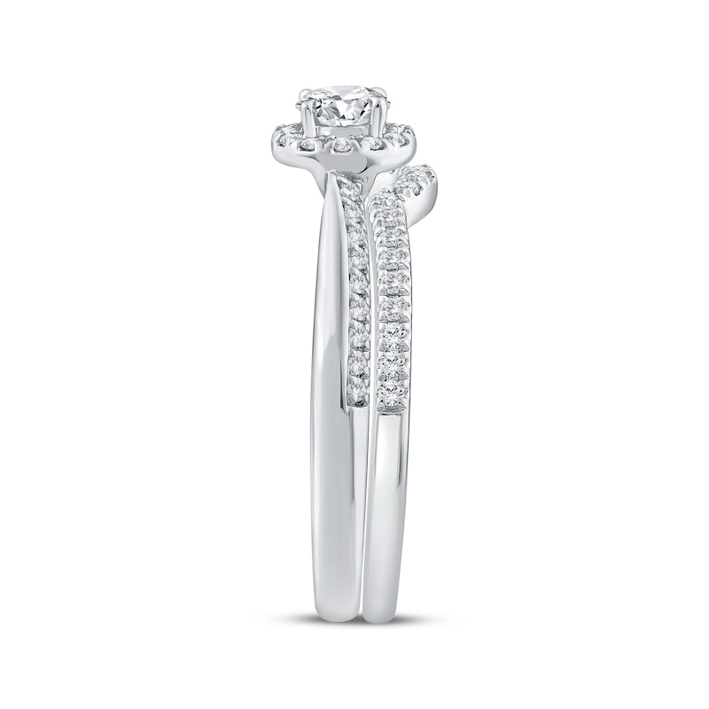 Main Image 2 of Adore Round-Cut Diamond Halo Bridal Set 5/8 ct tw 10K White Gold