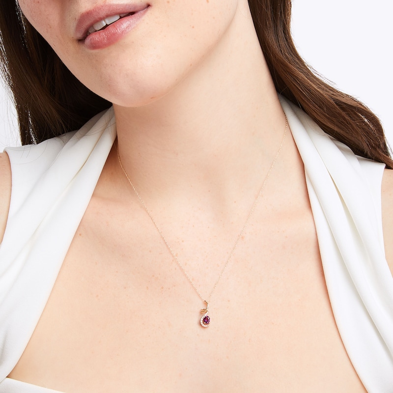Main Image 4 of Oval-Cut Rhodolite Garnet & Diamond Ribbon Necklace 1/20 ct tw 10K Yellow Gold 18"