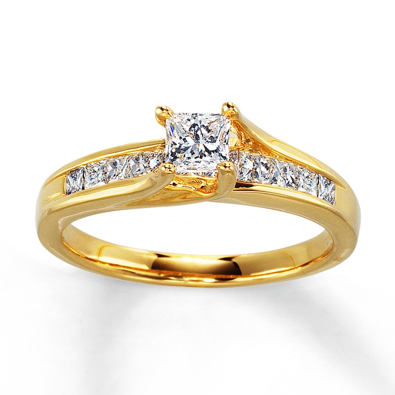 Main Image 1 of Previously Owned Engagement Ring 1 ct tw Princess-cut Diamonds 14K Yellow Gold