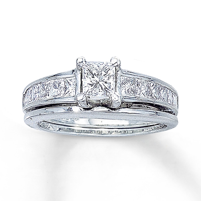 Main Image 1 of Previously Owned Diamond Engagement Ring 1 ct tw Princess-cut 14K White Gold