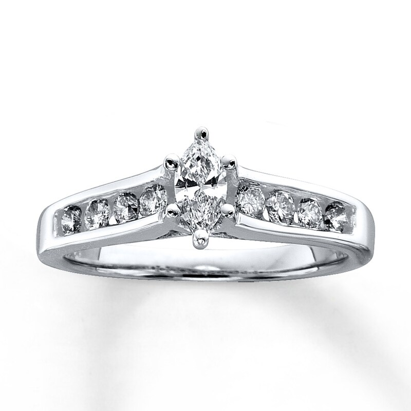 Main Image 1 of Previously Owned Enagement Ring 5/8 ct tw Marquise & Round-cut Diamonds 14K White Gold