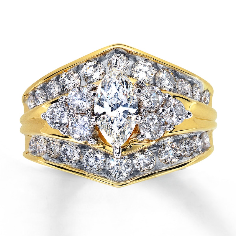 Main Image 1 of Previously Owned Ring 2 ct tw Diamonds 14K Yellow Gold