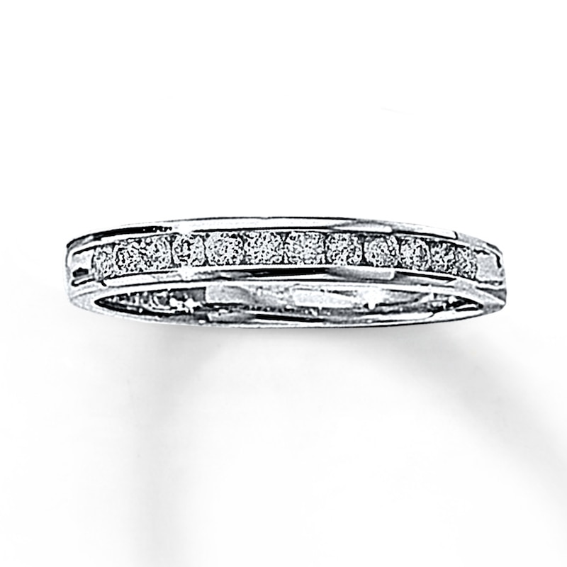 Main Image 1 of Previously Owned Diamond Anniversary Band 1/4 ct tw Round-cut 10K White Gold