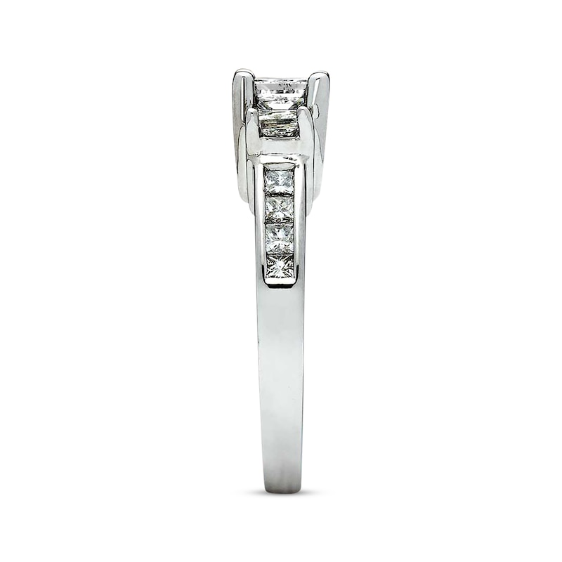 Main Image 3 of Previously Owned Diamond Three-Stone Engagement Ring 1-1/2 ct tw Princess-cut 14K White Gold