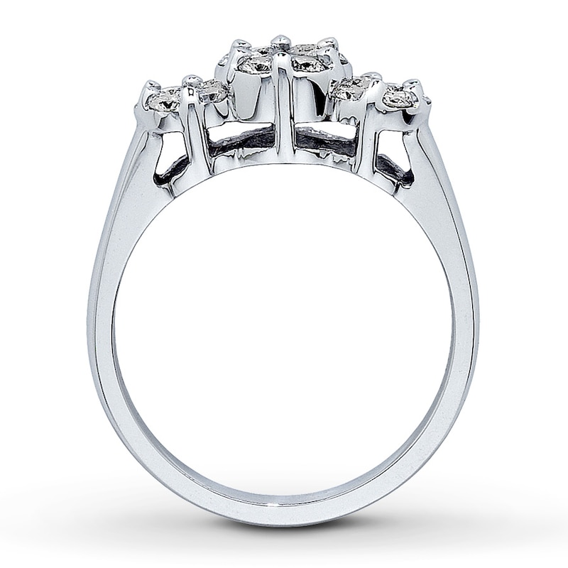 Main Image 2 of Previously Owned 3-Stone Cluster Diamond Ring 3/4 ct tw Round-cut 14K White Gold
