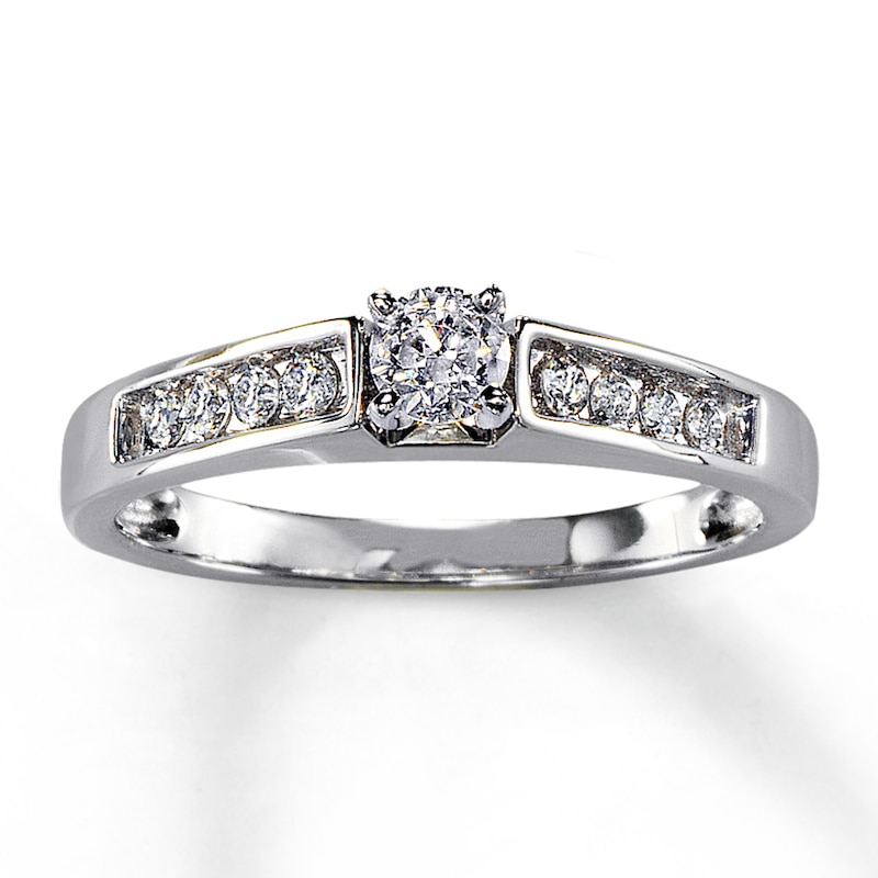 Previously Owned Ring 1/3 ct tw Diamonds 14K White Gold
