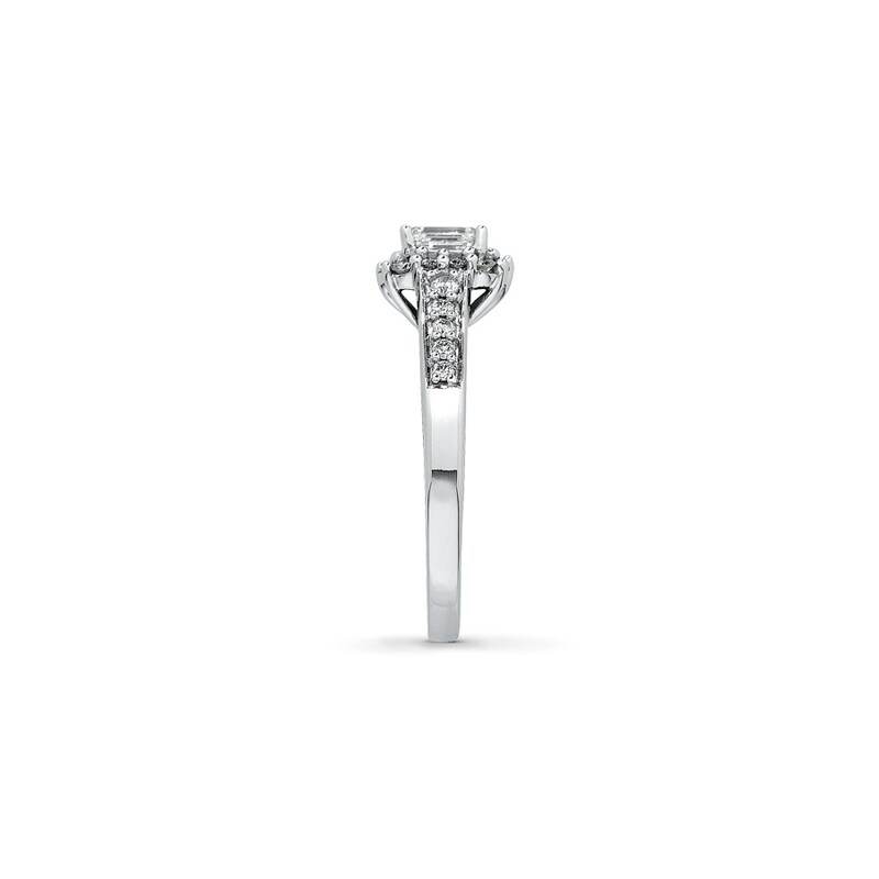 Main Image 3 of Previously Owned Diamond Ring 3/4 ct tw 14K White Gold