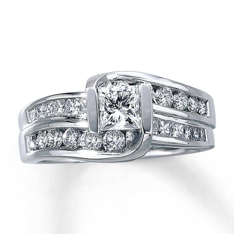 Main Image 1 of Previously Owned Diamond Engagement Ring 1-3/8 ct tw Princess & Round-Cut 14K White Gold