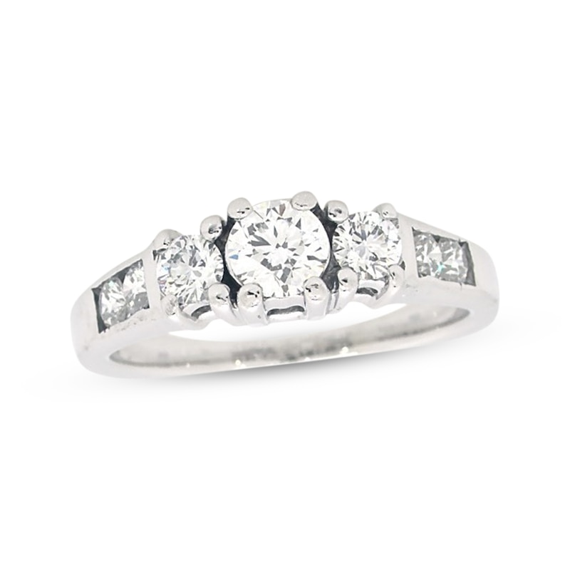 Main Image 1 of Previously Owned Round-Cut Engagement Ring 1/2 ct tw Diamonds 18K White Gold