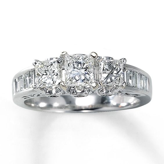 Previously Owned Diamond Engagement Ring 1-1/2 ct tw 14K White Gold