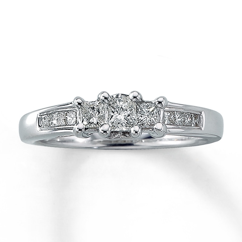 Main Image 1 of Previously Owned Anniversary Ring 1/2 ct tw Princess-cut Diamonds 14K White Gold