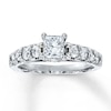 Previously Owned Ring 1-3/8 ct tw Diamonds 14K White Gold