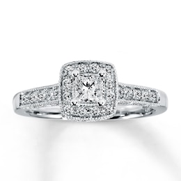 Previously Owned Ring 1/2 ct tw Diamonds 14K White Gold