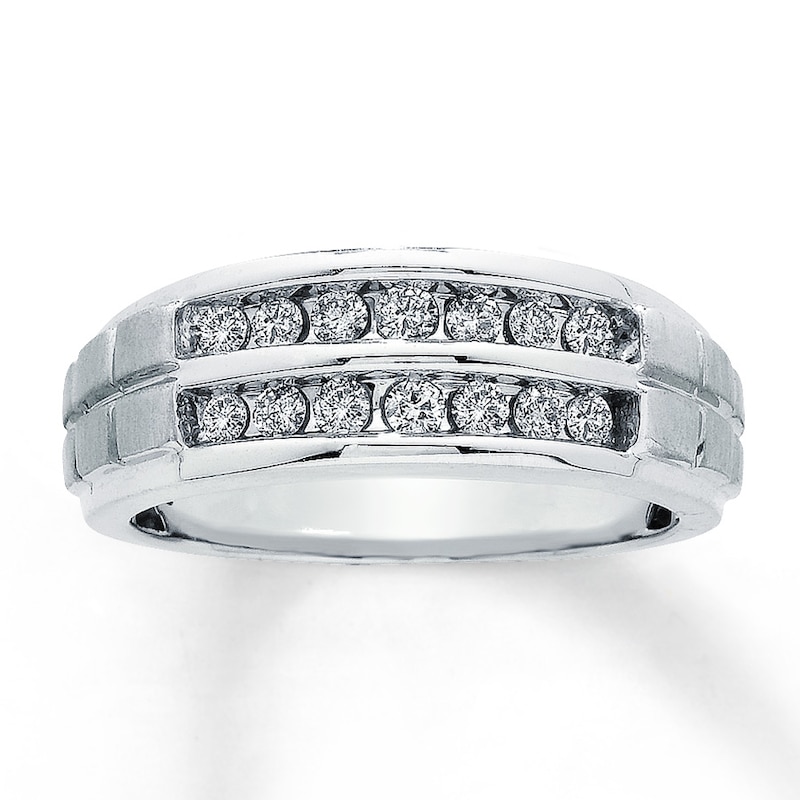 Previously Owned Ring 1/2 ct tw Diamonds 10K White Gold