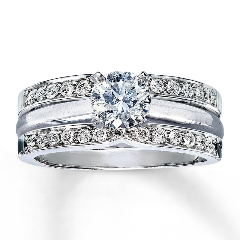 Main Image 2 of Previously Owned Diamond Ring 1/3 ct tw 14K White Gold