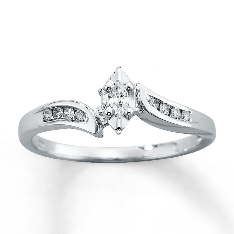 Main Image 1 of Previously Owned Ring 1/6 ct tw Marquise/Round-cut Diamonds 10K White Gold