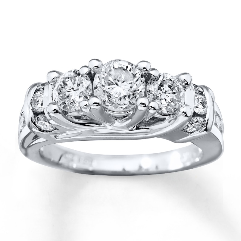 Previously Owned Three-Stone Ring 1-3/4 ct tw Round-cut Diamonds 14K White Gold