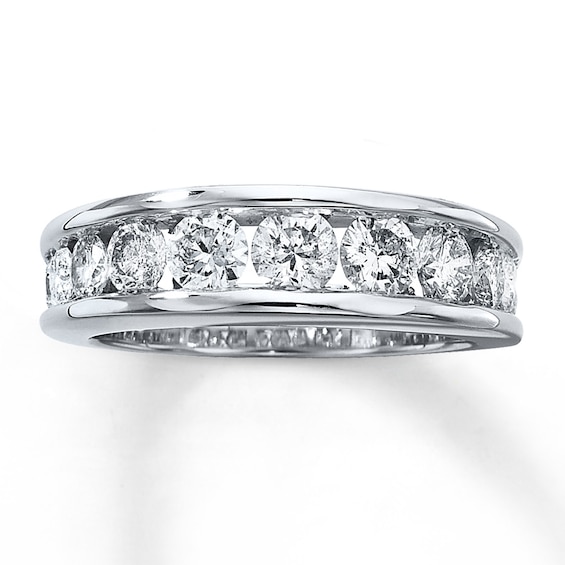 Previously Owned Wedding Band 1-1/2 ct tw Round-cut Diamonds 14K White Gold