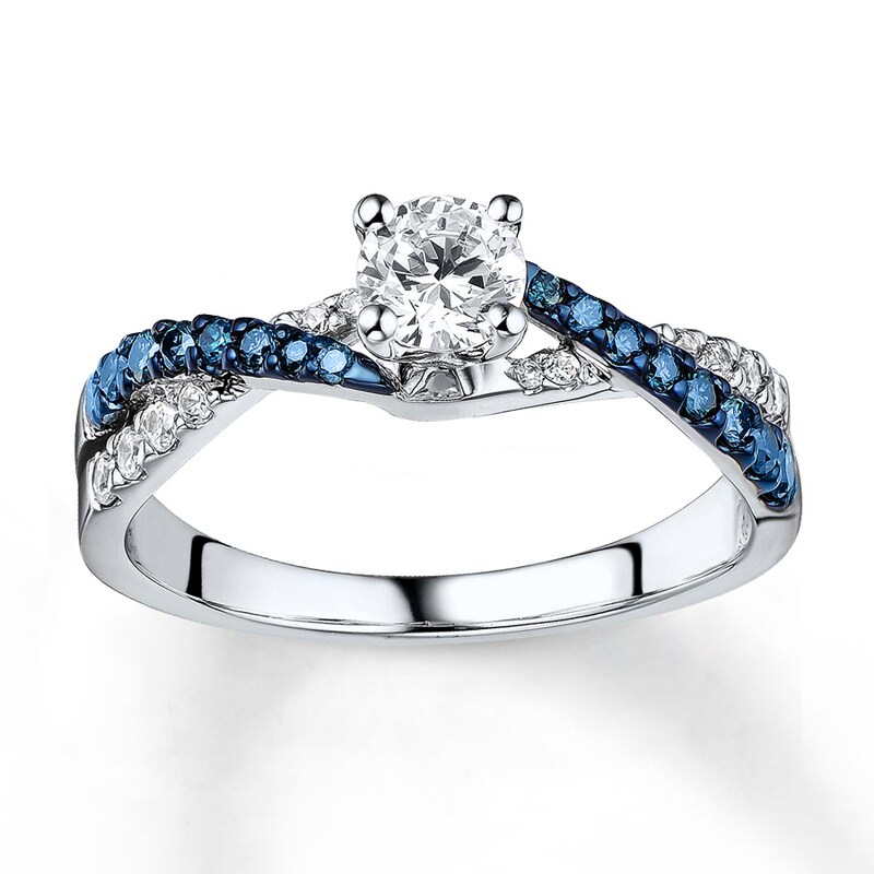 Main Image 1 of Previously Owned Blue/White Diamond Ring 3/4 ct tw Round-cut 14K White Gold