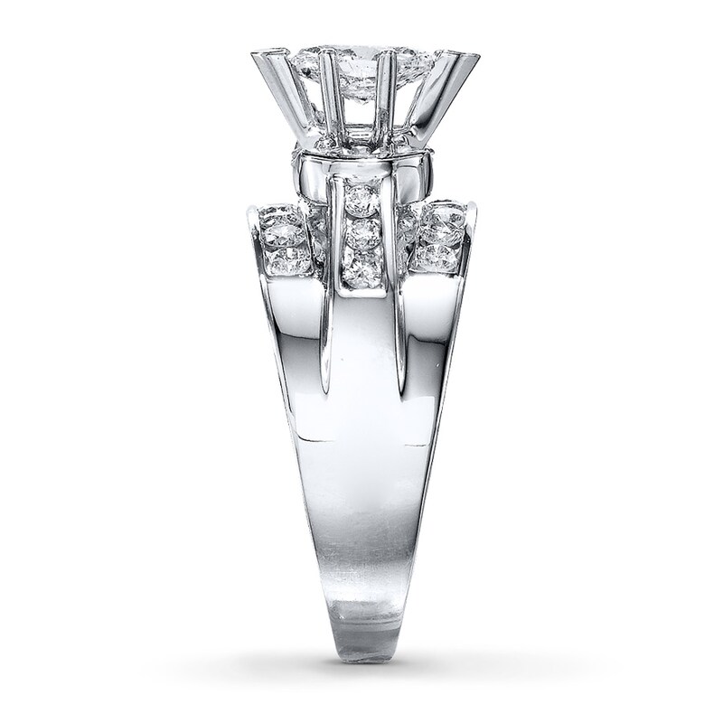 Main Image 3 of Previously Owned Diamond Engagement Ring 1-1/2 ct tw Marquise 14K White Gold
