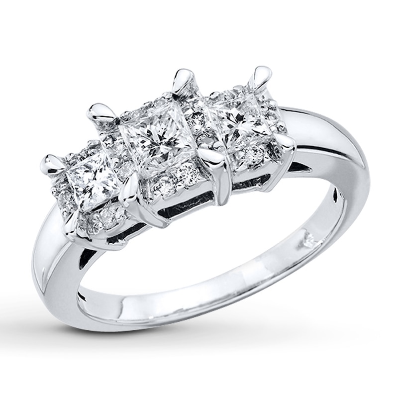 Main Image 1 of Previously Owned Diamond Engagement Ring 1 ct tw Round/Princess-Cut 14K White Gold