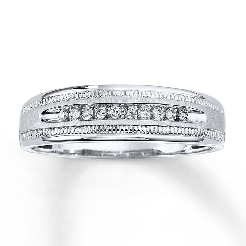 Main Image 1 of Previously Owned Men's Diamond Wedding Band 1/10 ct tw Round-cut 10K White Gold