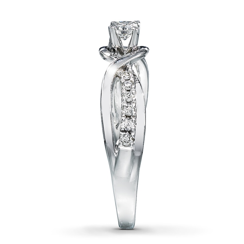 Main Image 3 of Previously Owned Engagement Ring 1/3 ct tw Round-cut Diamonds 10K White Gold