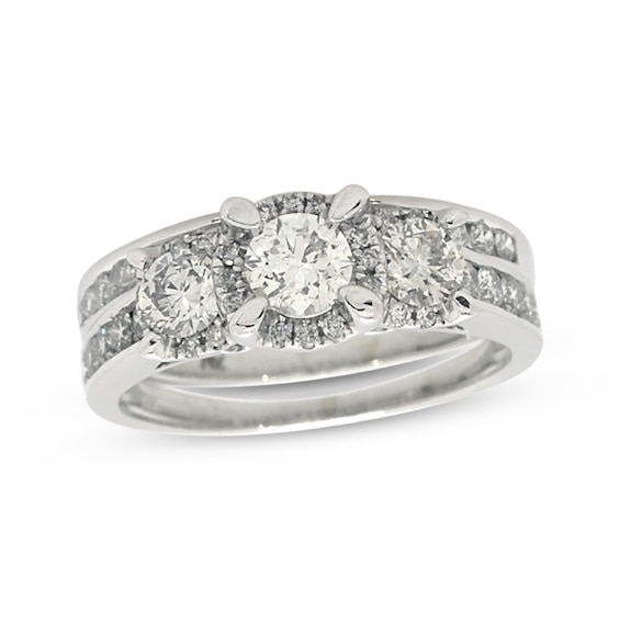 Previously Owned Diamond Engagement Ring 1-1/2 ct tw Round-cut 14K White Gold