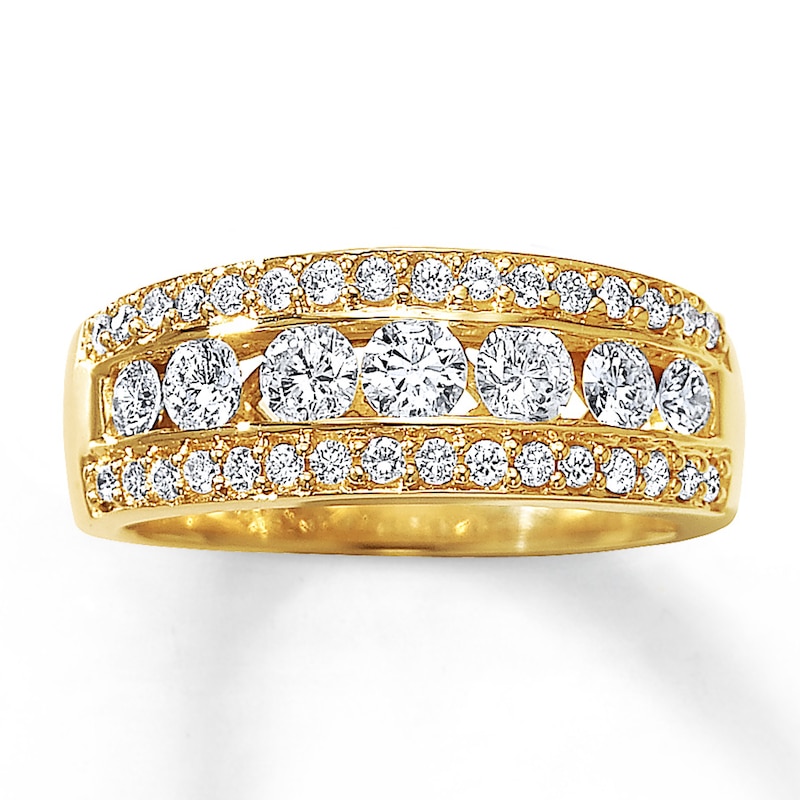 Main Image 1 of Previously Owned Diamond Ring 1 ct tw Round-cut 14K Yellow Gold Size 9