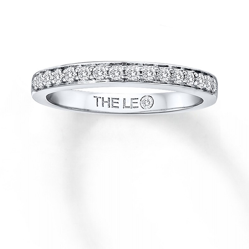 Main Image 1 of Previously Owned THE LEO Diamond Band 1/4 ct tw Round-cut 14K White Gold - Size 4