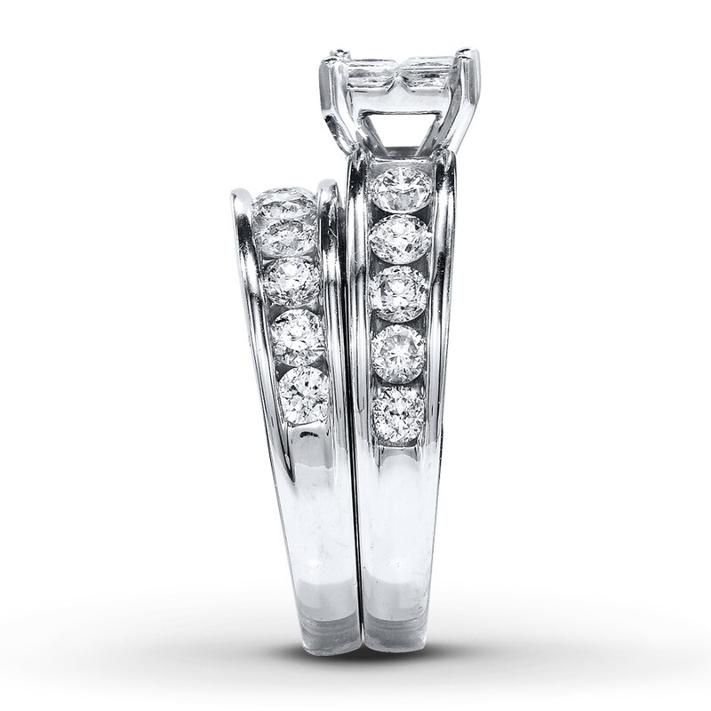 Main Image 3 of Previously Owned Diamond Bridal Set 2 ct tw Princess & Round-cut 14K White Gold