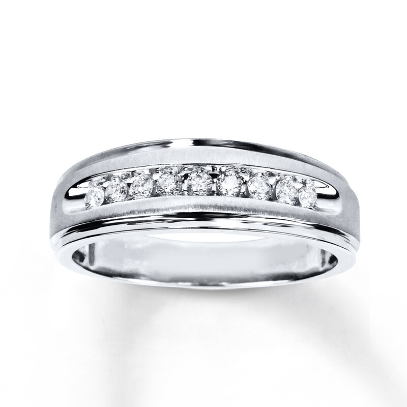 Main Image 1 of Previously Owned Men's Diamond Wedding Band 1/4 ct tw 10K White Gold