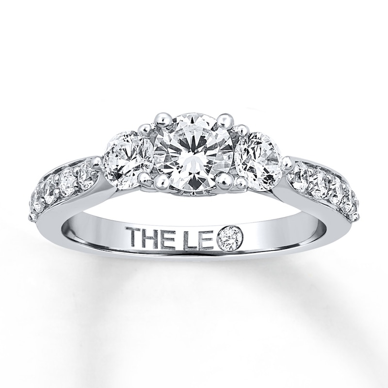 Main Image 1 of Previously Owned THE LEO Diamond 3-Stone Ring 3/4 ct tw Round-cut 14K White Gold