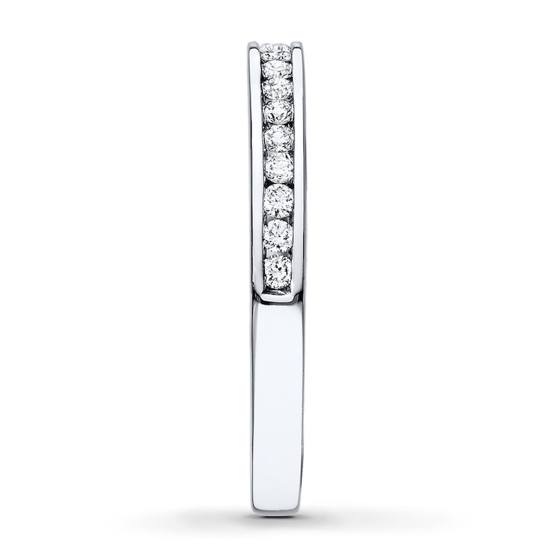 Main Image 3 of Previously Owned Diamond Wedding Ring 1/4 ct tw Round-cut 14K White Gold Size 8.75