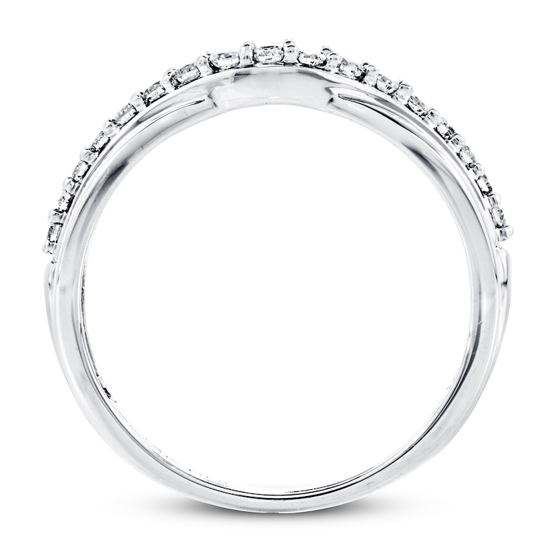 Main Image 2 of Previously Owned Diamond Wedding Band 1/4 ct tw Round-cut 14K White Gold