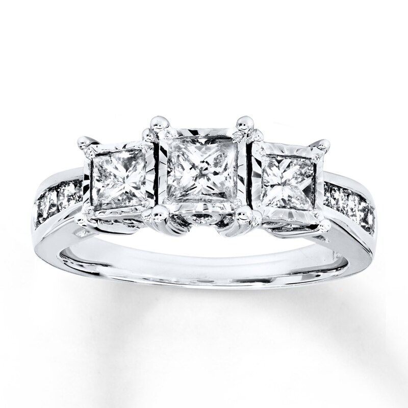 Main Image 1 of Previously Owned Diamond 3-Stone Ring 1 ct tw Princess & Round-cut 14K White Gold Size 4.5
