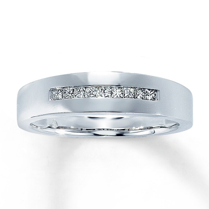 Main Image 1 of Previously Owned Men's Diamond Wedding Band 1/4 ct tw Square-cut 14K White Gold - Size 12.75