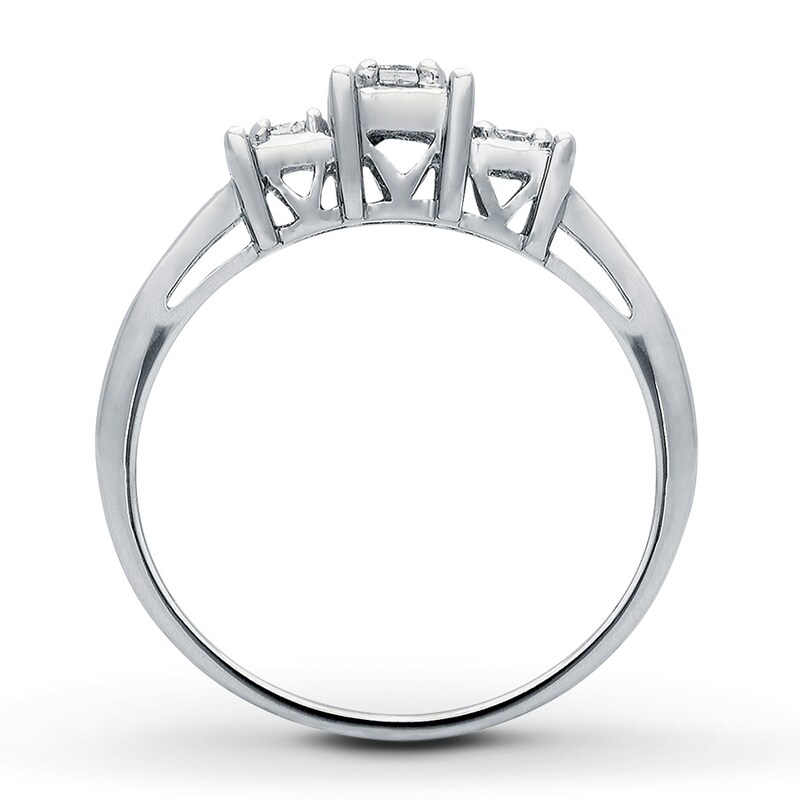 Main Image 2 of Previously Owned Diamond Ring 1/4 ct tw Princess & Round-cut 14K White Gold - Size 10.25