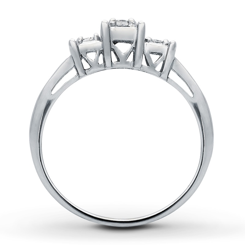 Main Image 2 of Previously Owned Diamond Ring 1/4 ct tw Princess & Round-cut 14K White Gold Size 3.75