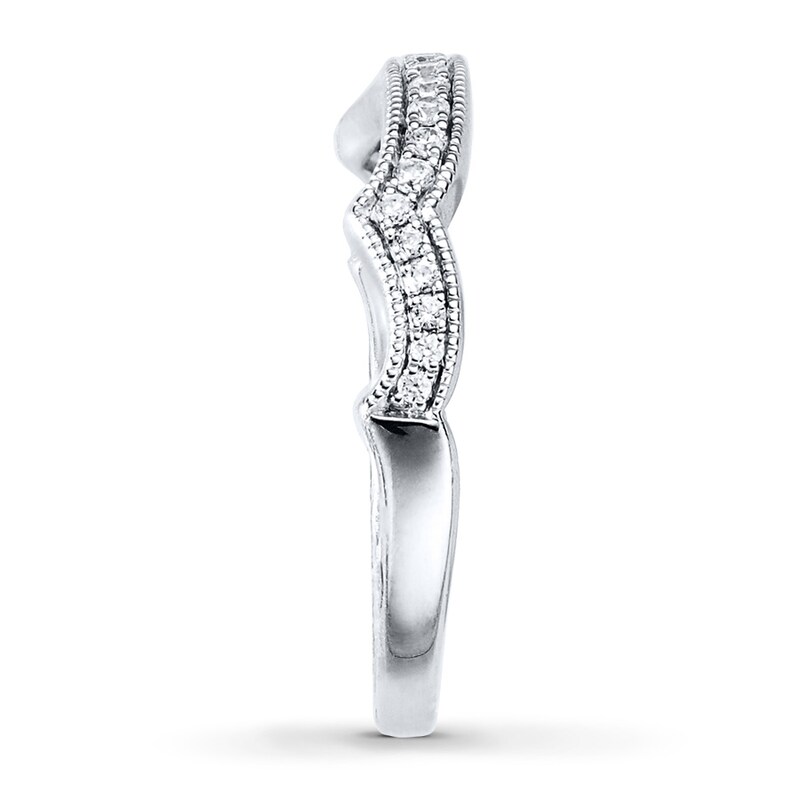 Previously Owned Diamond Wedding Band 1/6 ct tw Round-cut 14K White Gold