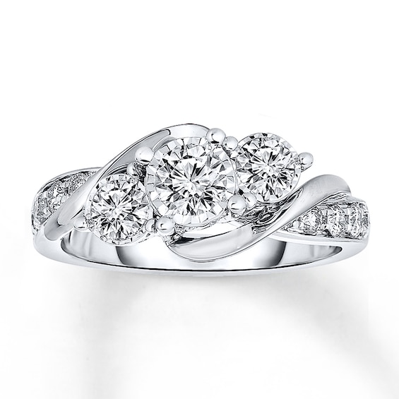 Previously Owned 3-Stone Diamond Engagement Ring 1 ct tw Round-cut 14K White Gold 4