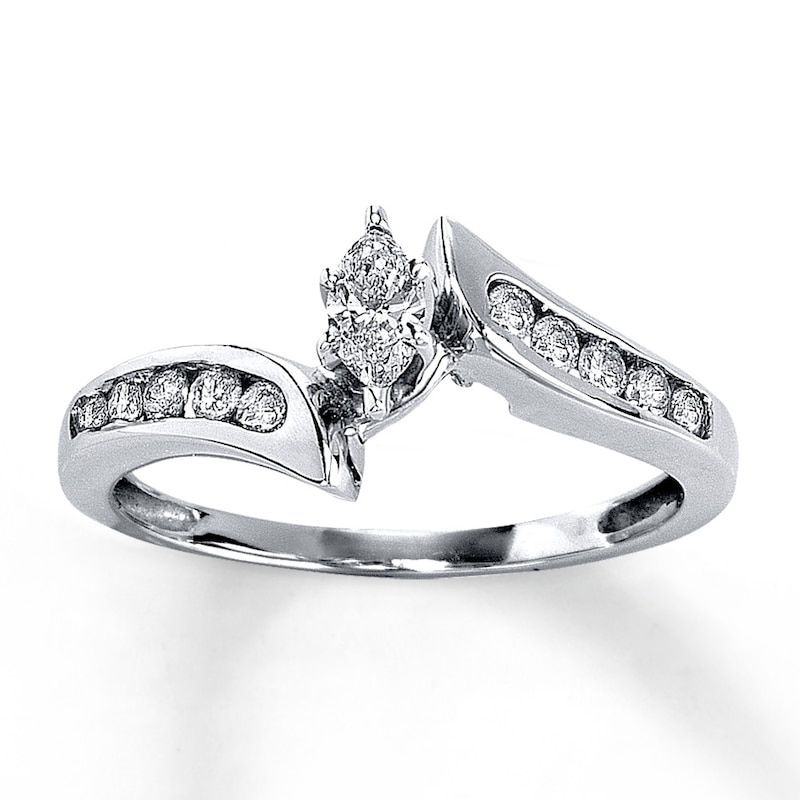 Main Image 1 of Previously Owned Diamond Engagement Ring 1/3 ct tw Marquise & Round-cut 14K White Gold Size 4.5